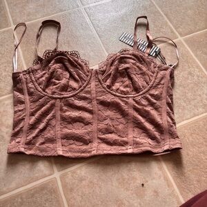 Haute Monde Pink Bra with Adjustable Straps and Structured Design